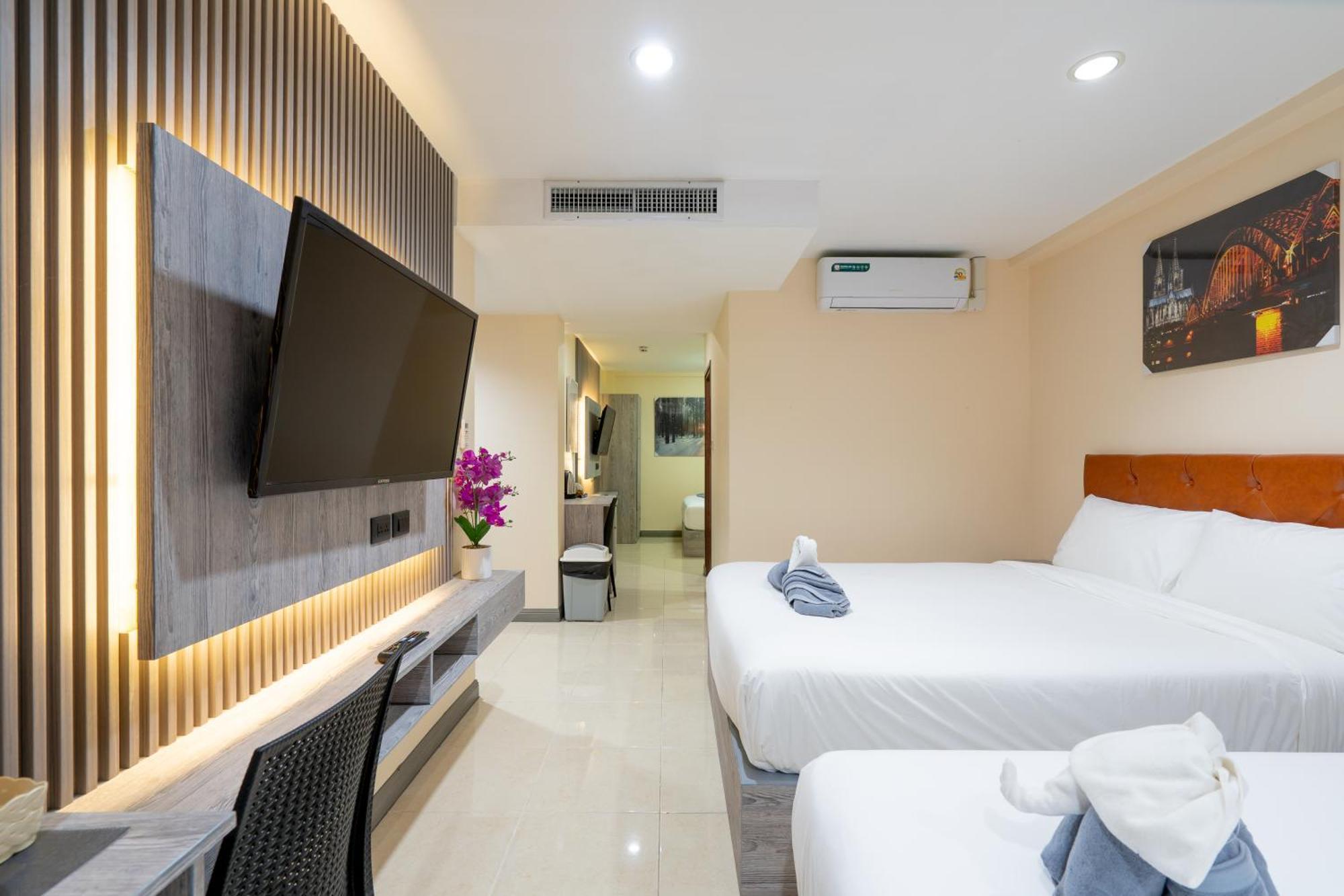 Square One Hotel Patong Zewnętrze zdjęcie