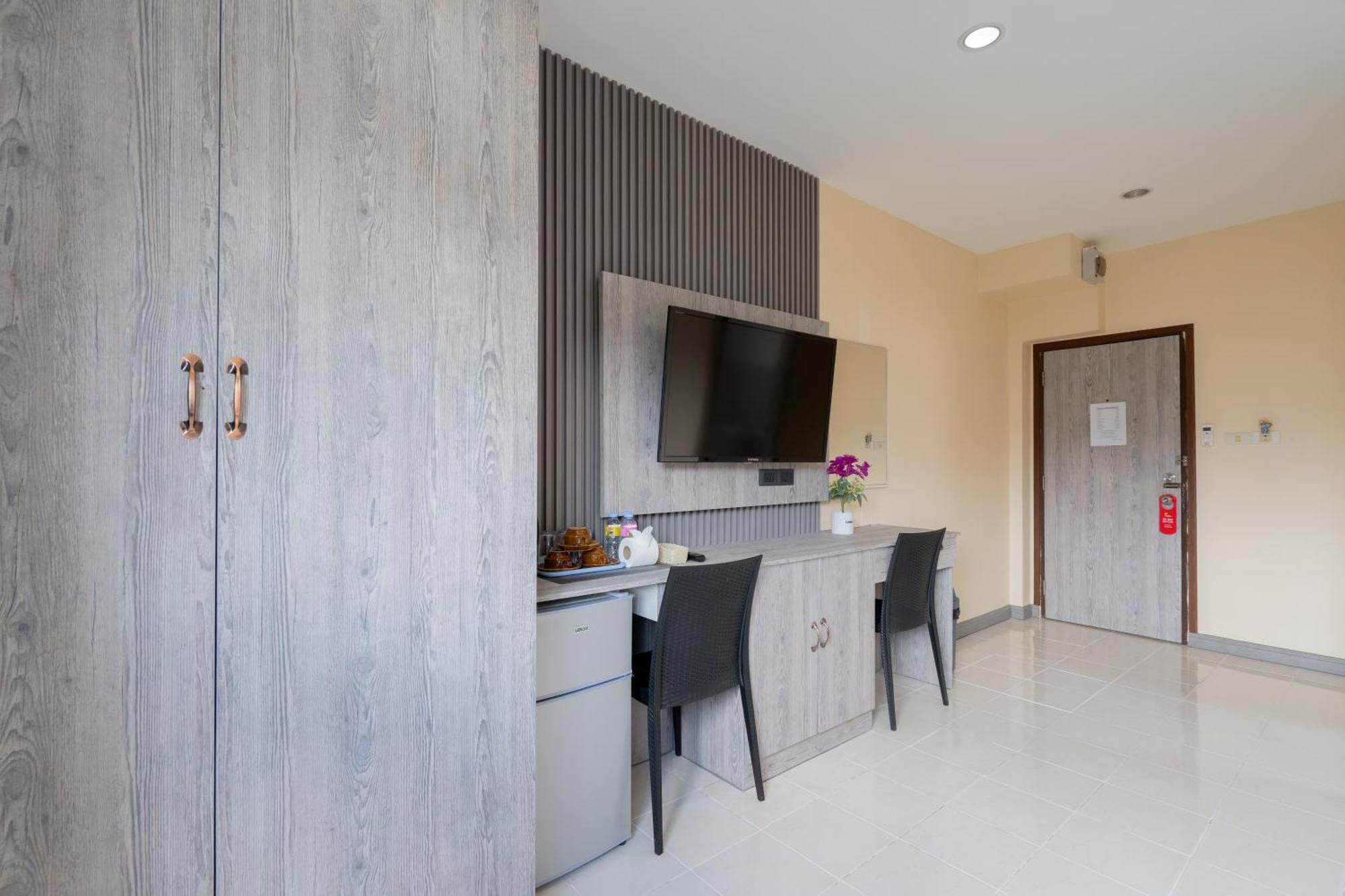 Square One Hotel Patong Zewnętrze zdjęcie