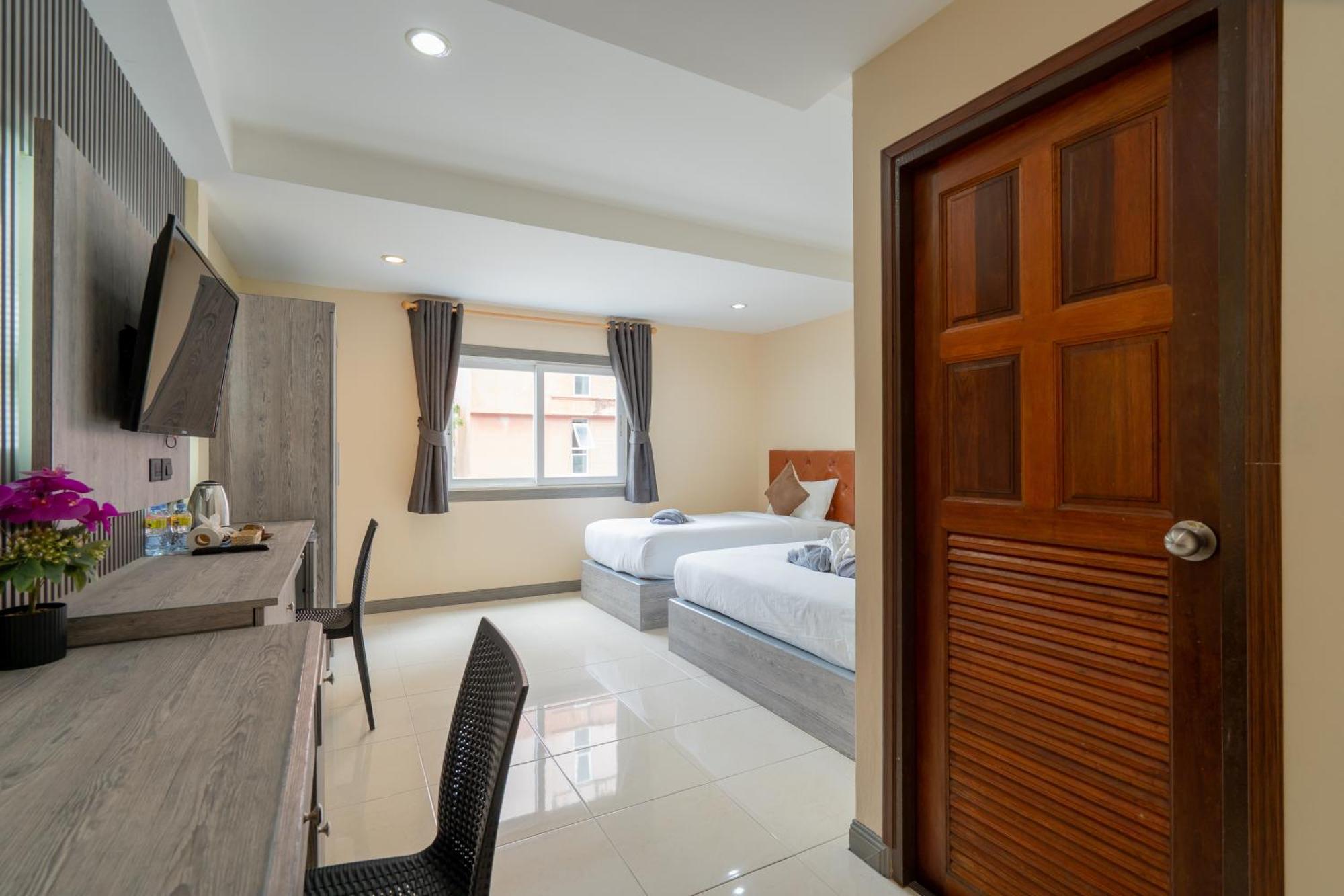 Square One Hotel Patong Zewnętrze zdjęcie