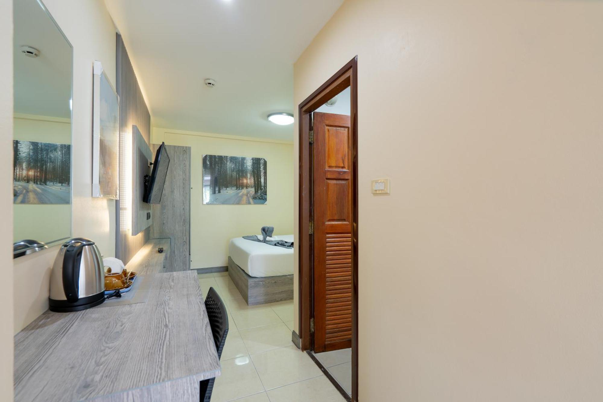 Square One Hotel Patong Zewnętrze zdjęcie