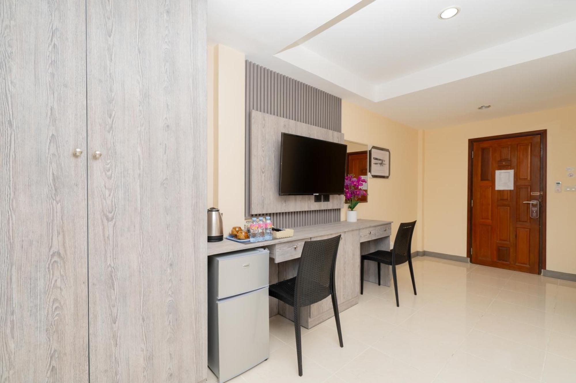 Square One Hotel Patong Zewnętrze zdjęcie