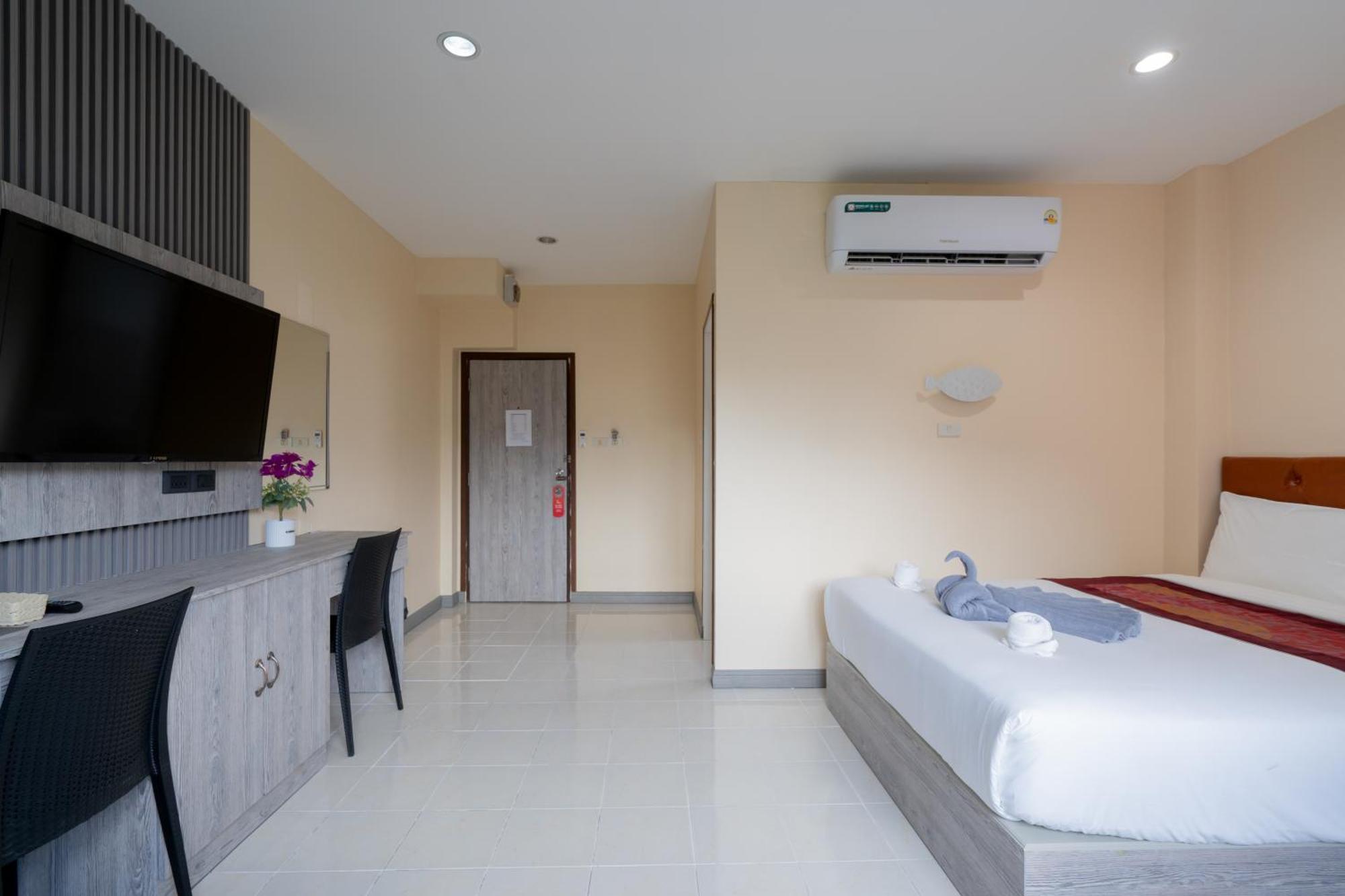 Square One Hotel Patong Zewnętrze zdjęcie