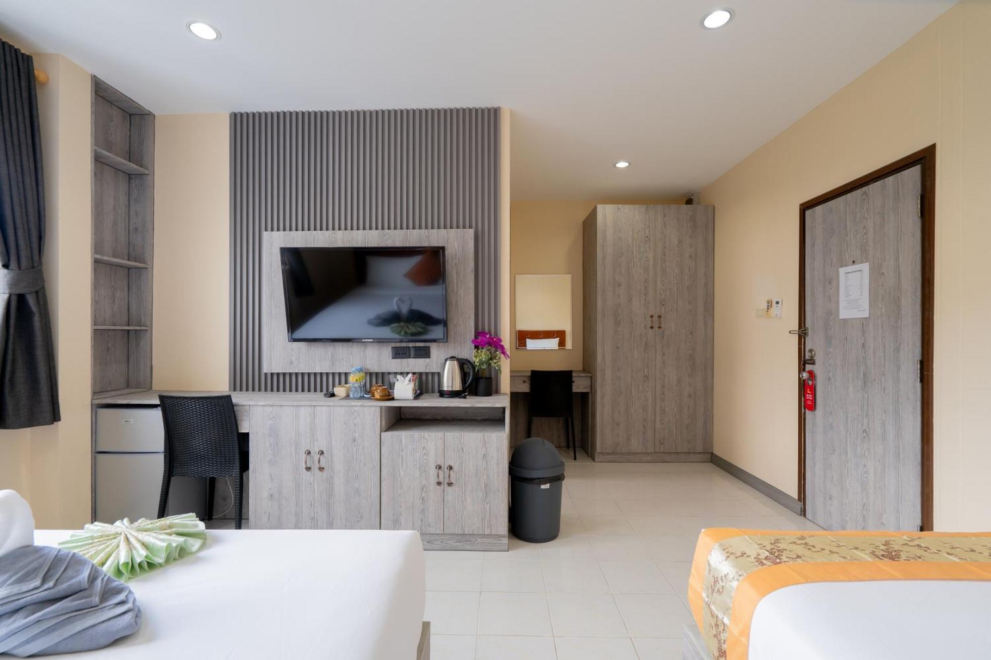 Square One Hotel Patong Zewnętrze zdjęcie