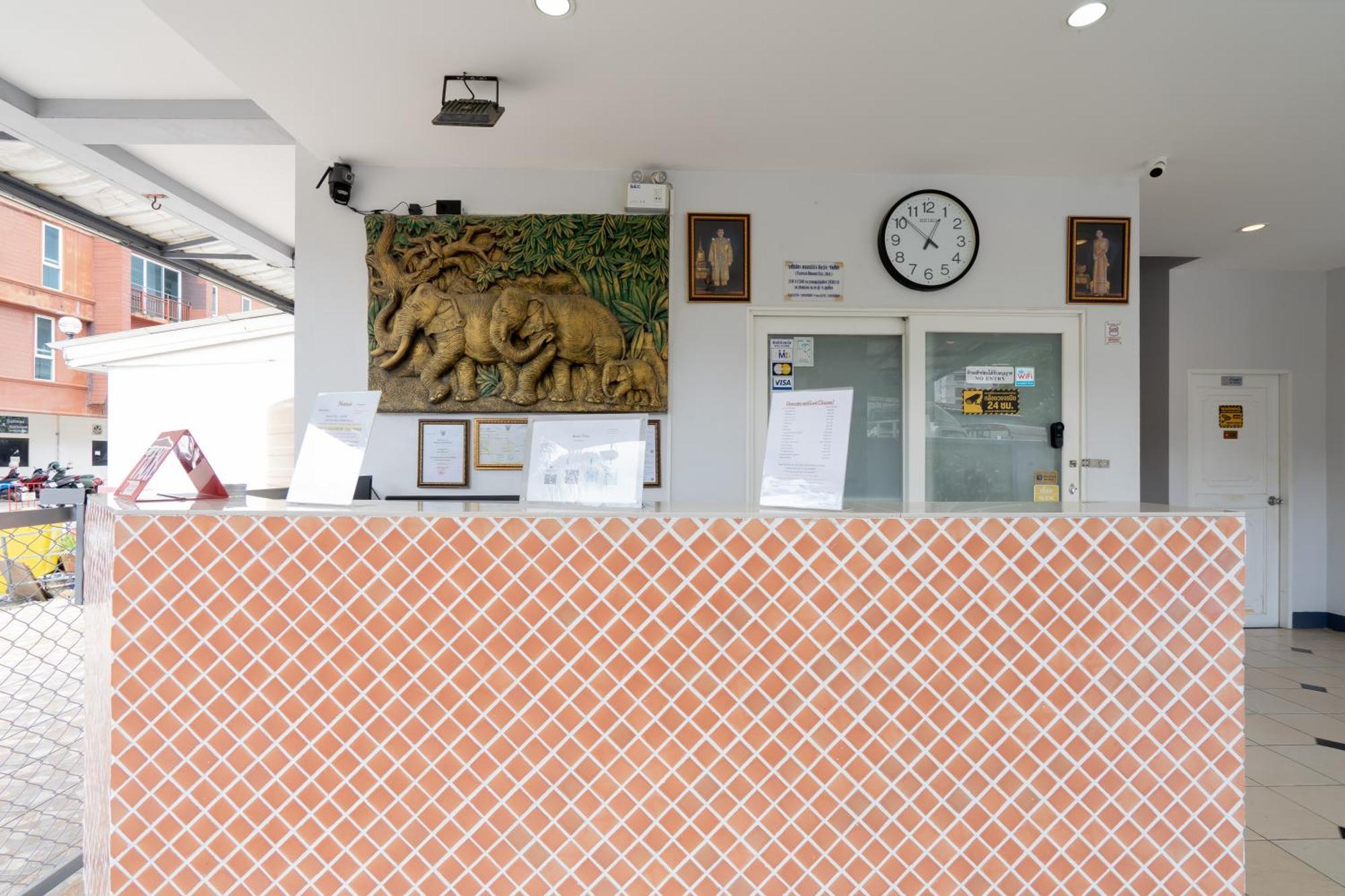 Square One Hotel Patong Zewnętrze zdjęcie