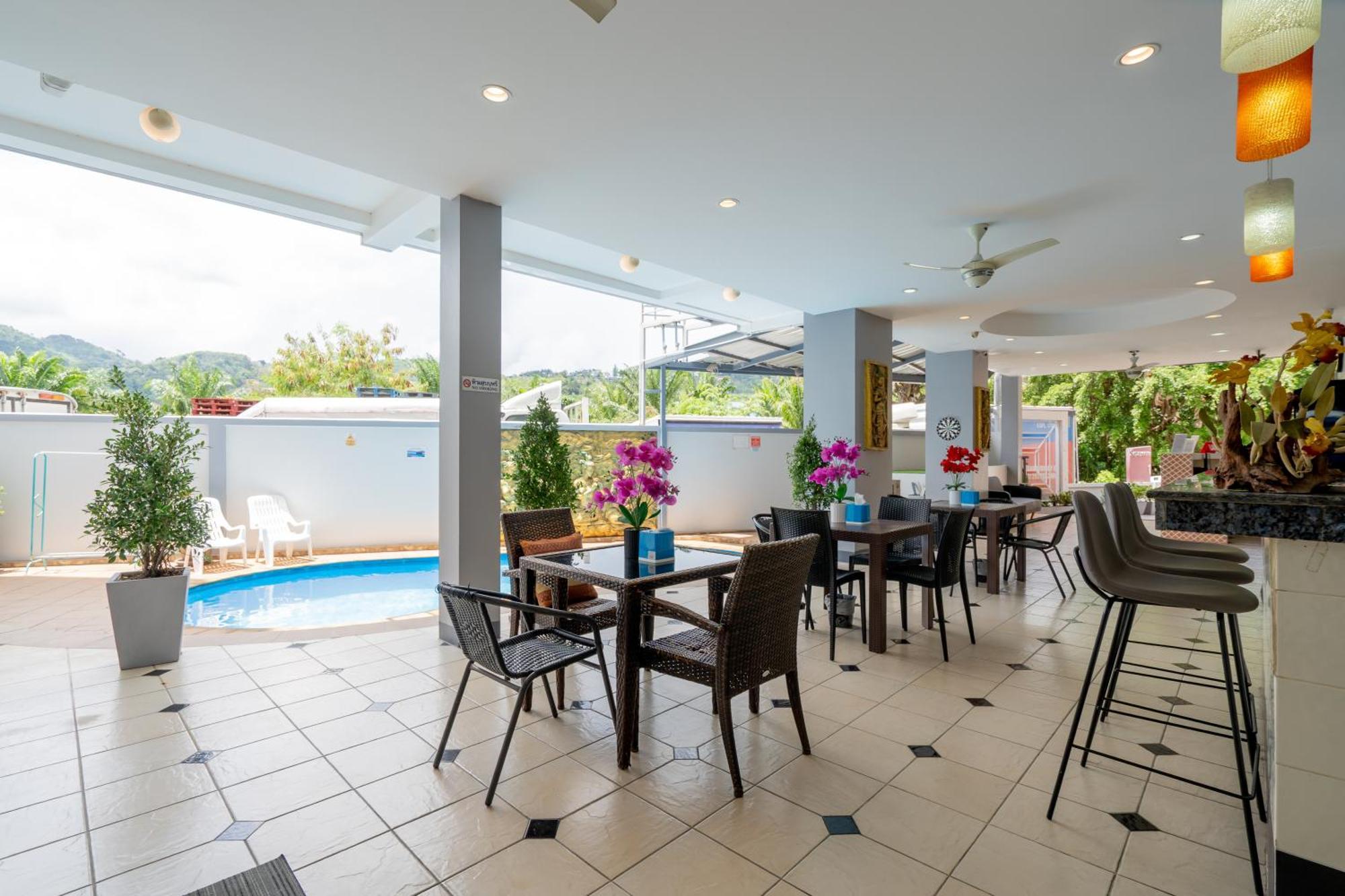 Square One Hotel Patong Zewnętrze zdjęcie