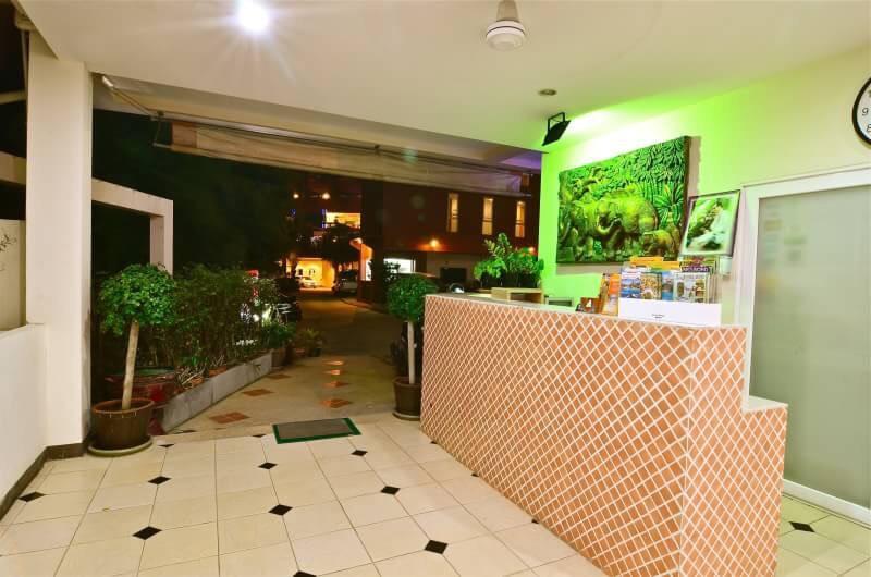 Square One Hotel Patong Zewnętrze zdjęcie