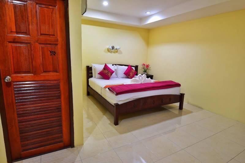 Square One Hotel Patong Zewnętrze zdjęcie